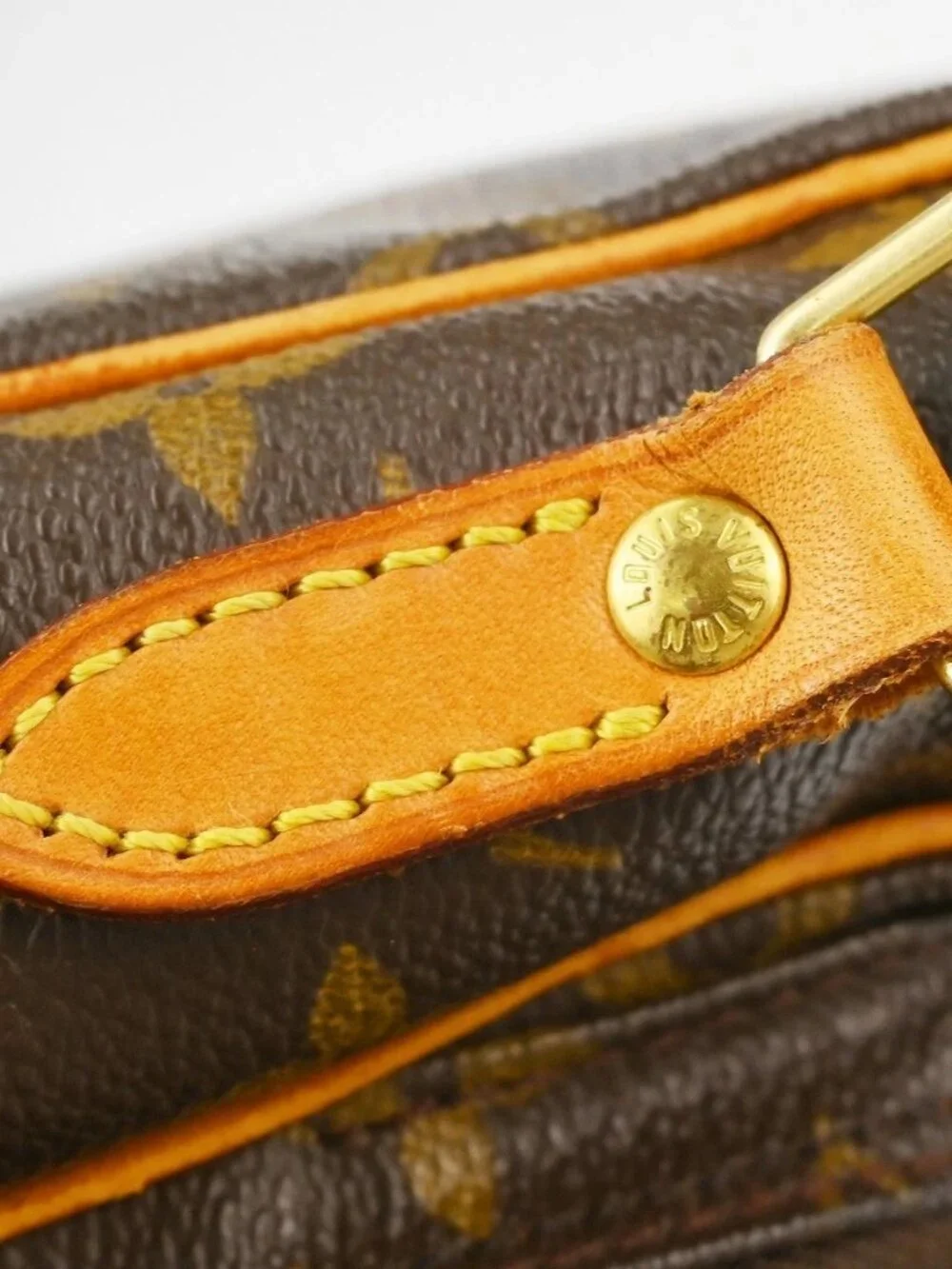 LOUIS VUITTON AMAZON CROSS BODY SHOULDER BAG